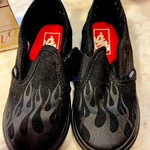 Black Toddler Boy Vans size 8.5